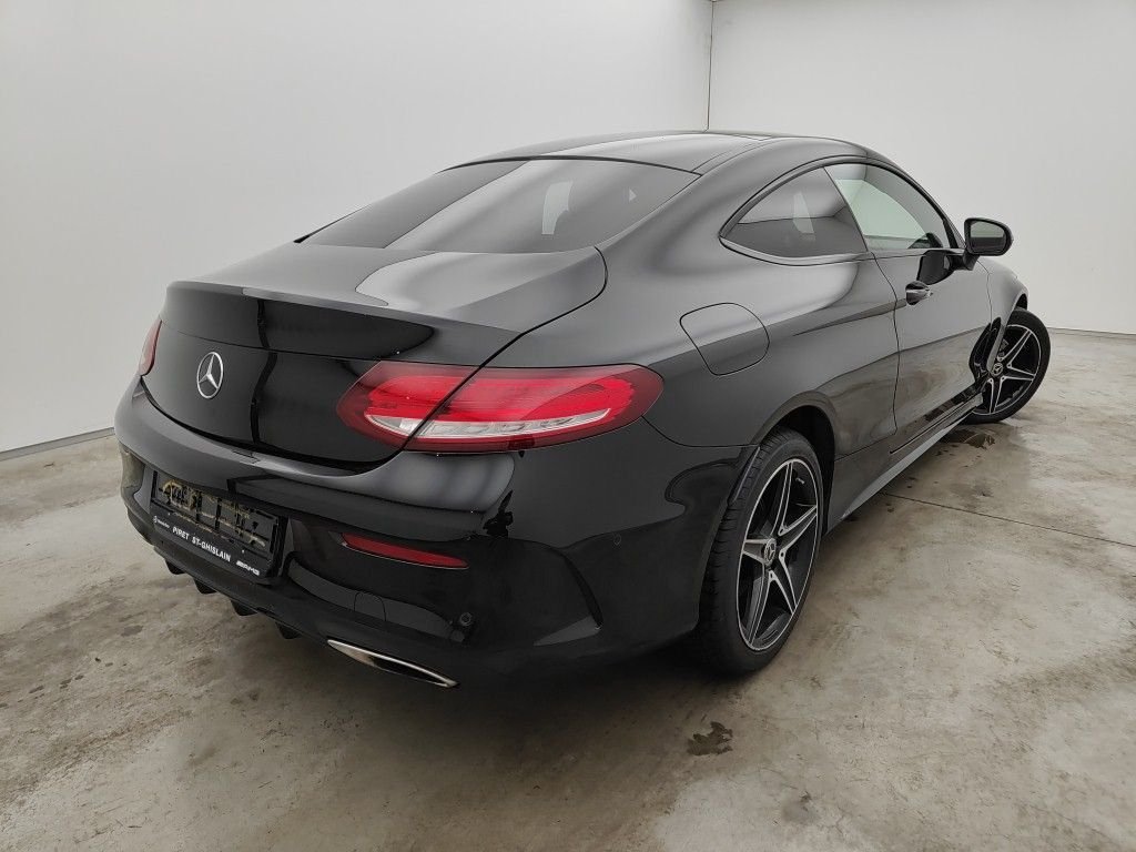 2016 Mercedes-Benz C   