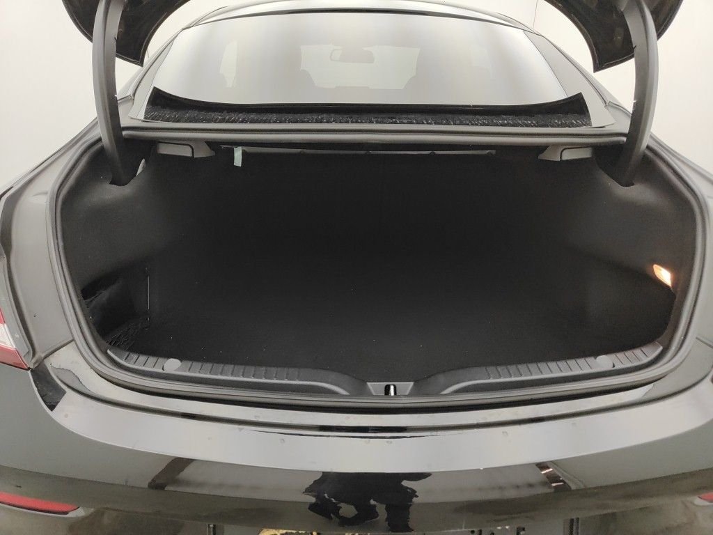 2016 Mercedes-Benz C   