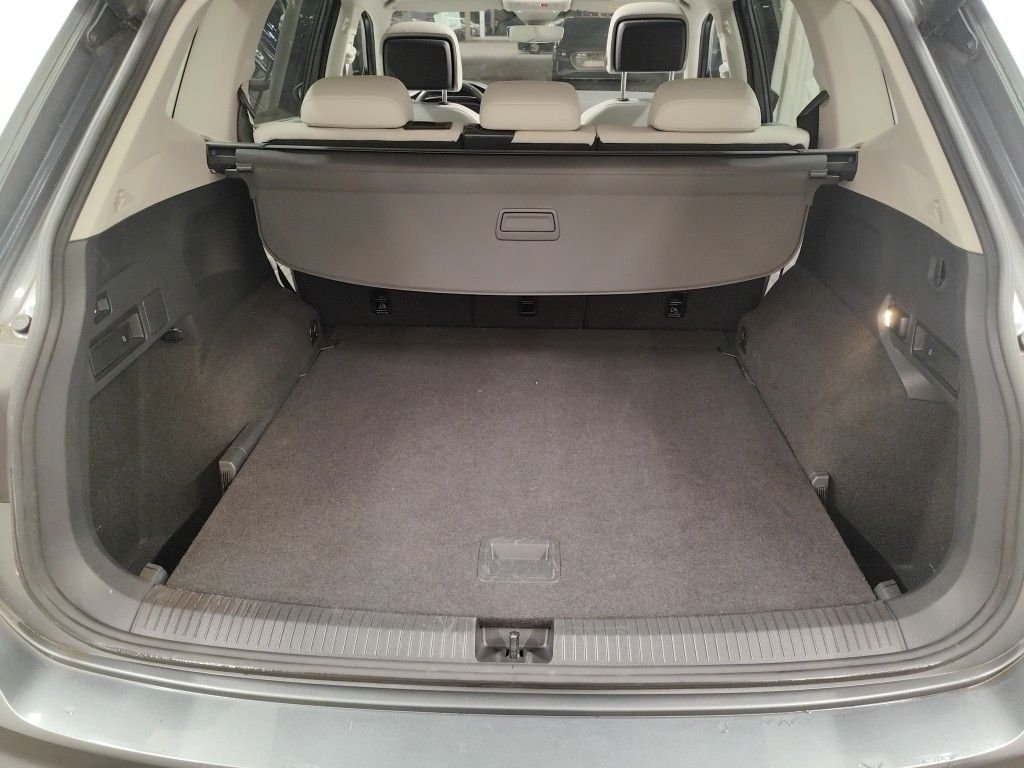 2017 Volkswagen Tiguan   