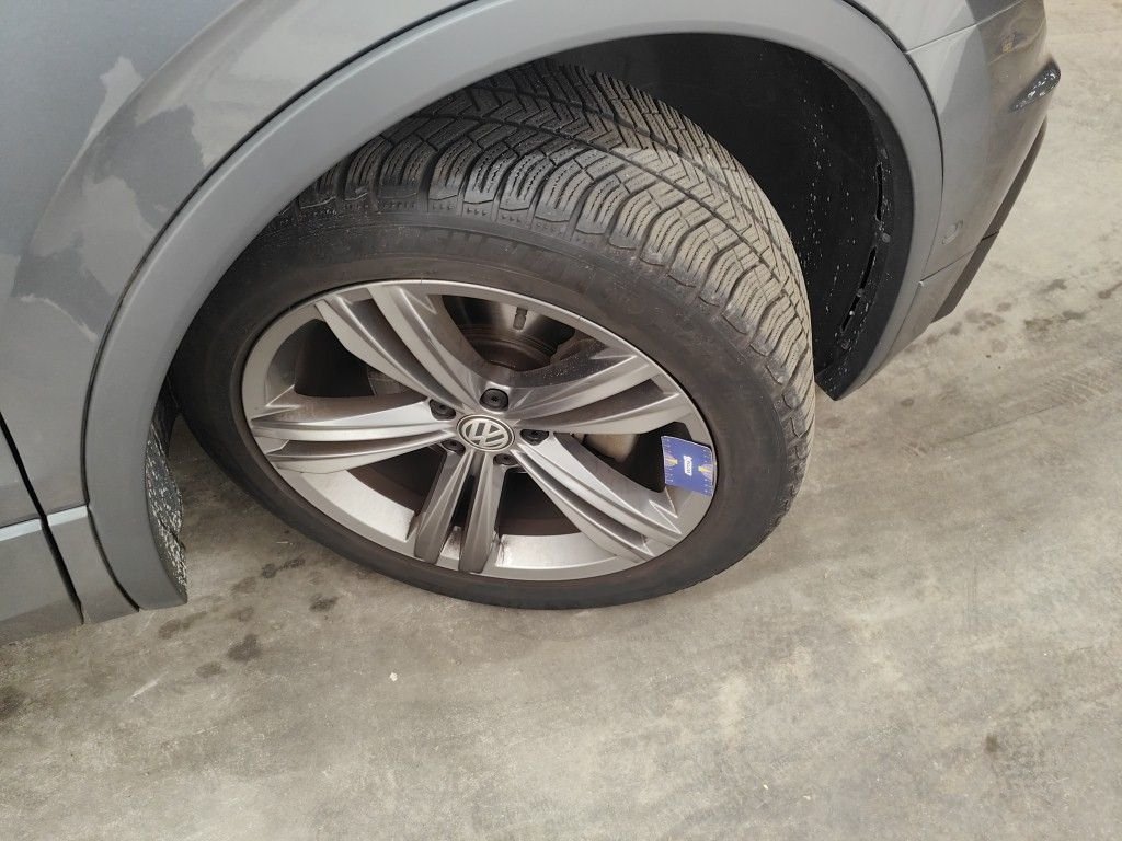 2017 Volkswagen Tiguan   