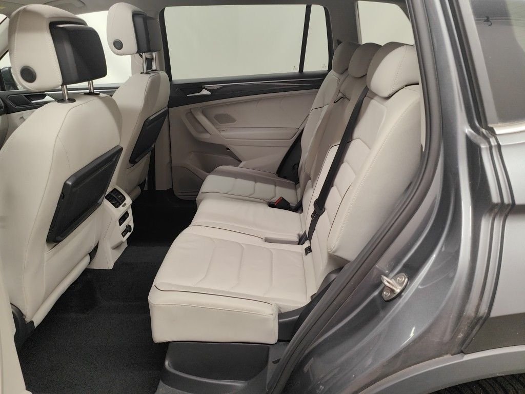 2017 Volkswagen Tiguan   