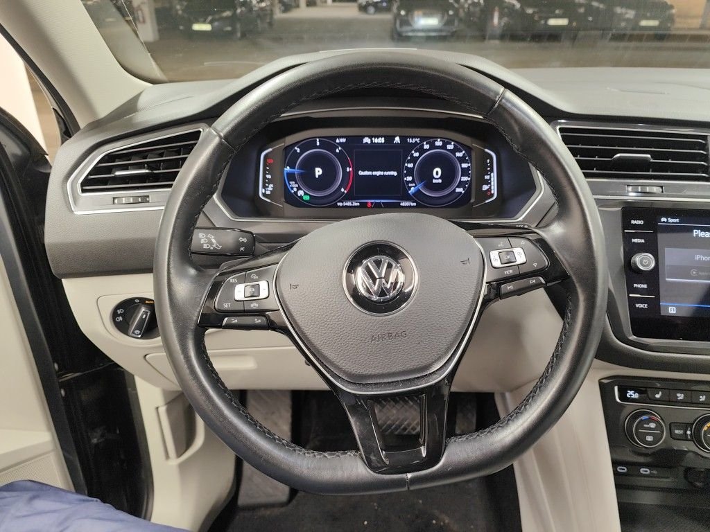 2017 Volkswagen Tiguan   