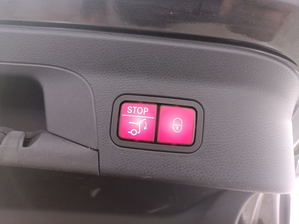 2019 Mercedes-Benz GLC   