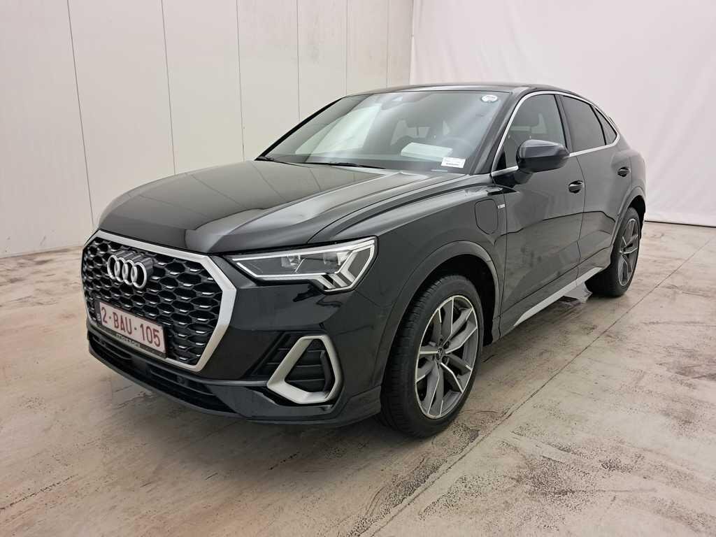 Audi Q3 Sportback 1.4 TFSIe S Line - Hybrid - Automatic - 150 hp - 66.594 km