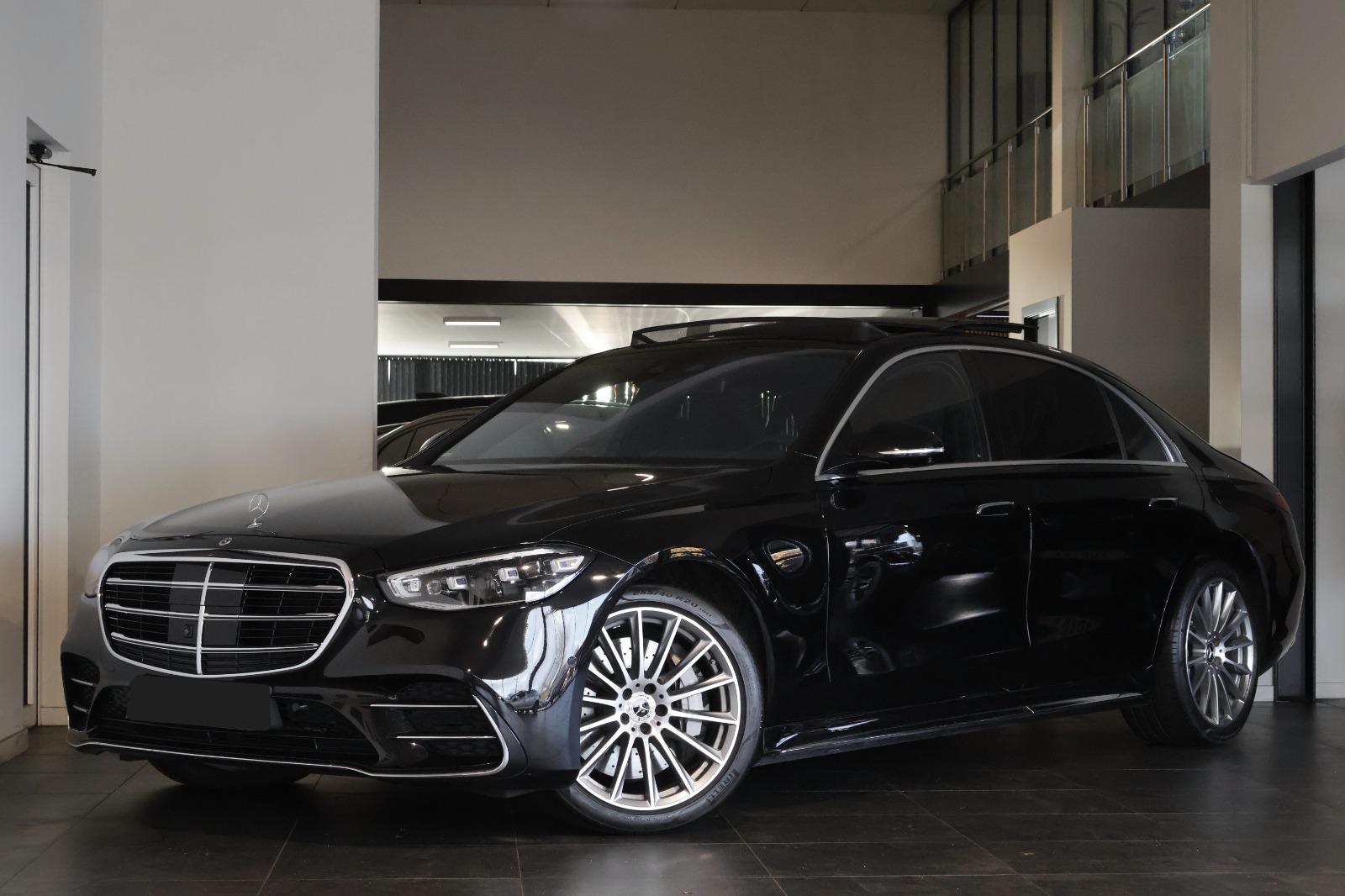 Mercedes-Benz S Long 580e - 4-Matic - Hybrid - Automatic - 367 hp - 25.287 km