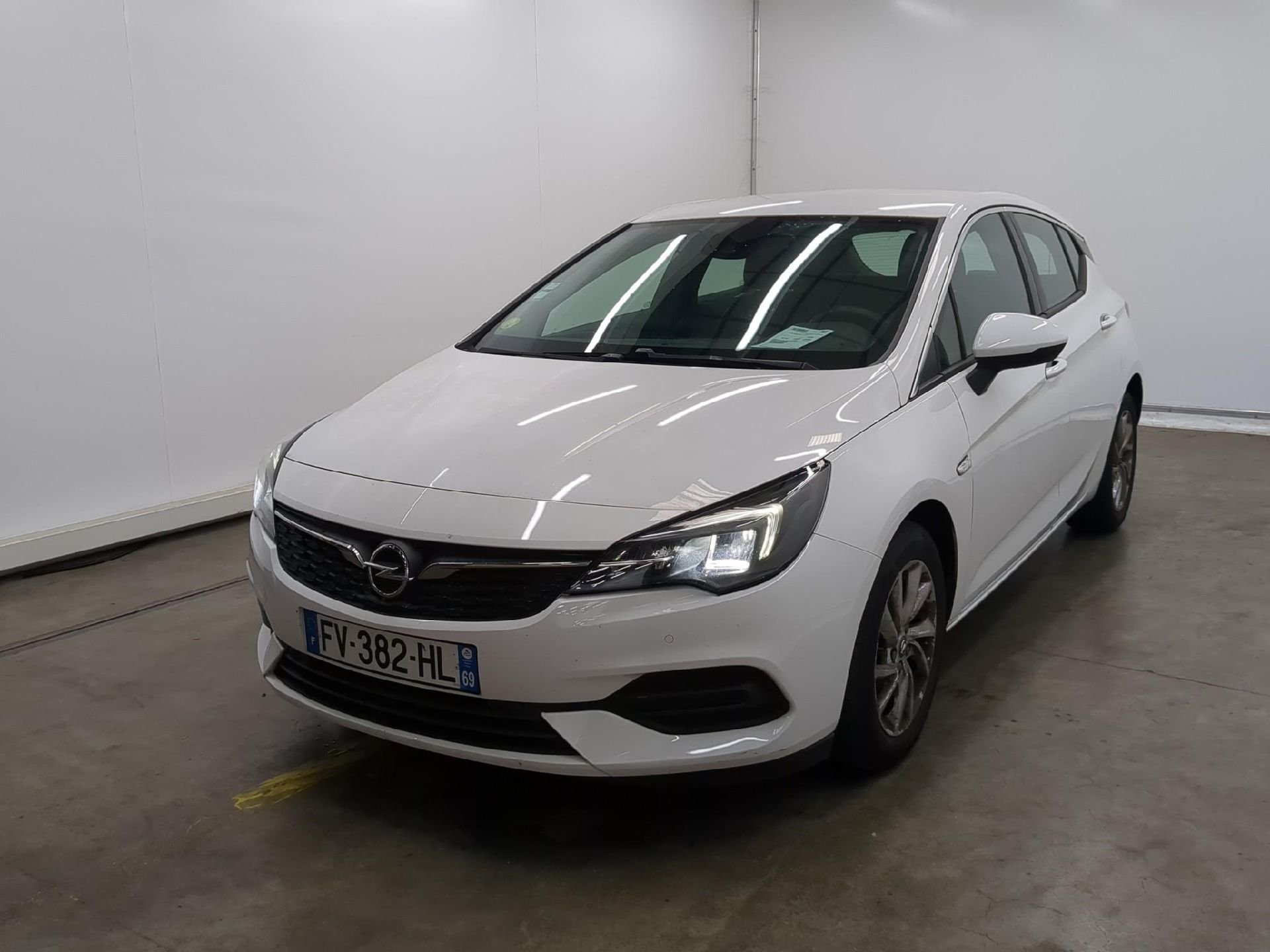 Opel Astra 1.5 Elegance - Diesel - Manual - 105 hp - 64.331 km