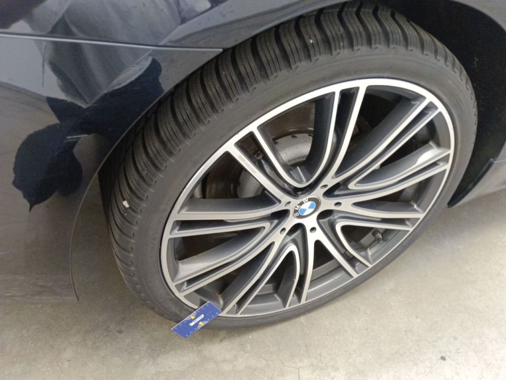 2017 BMW 5 Series   AWD