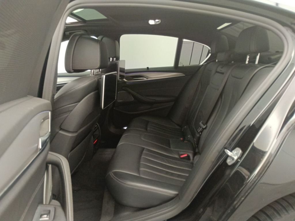 2017 BMW 5 Series   AWD