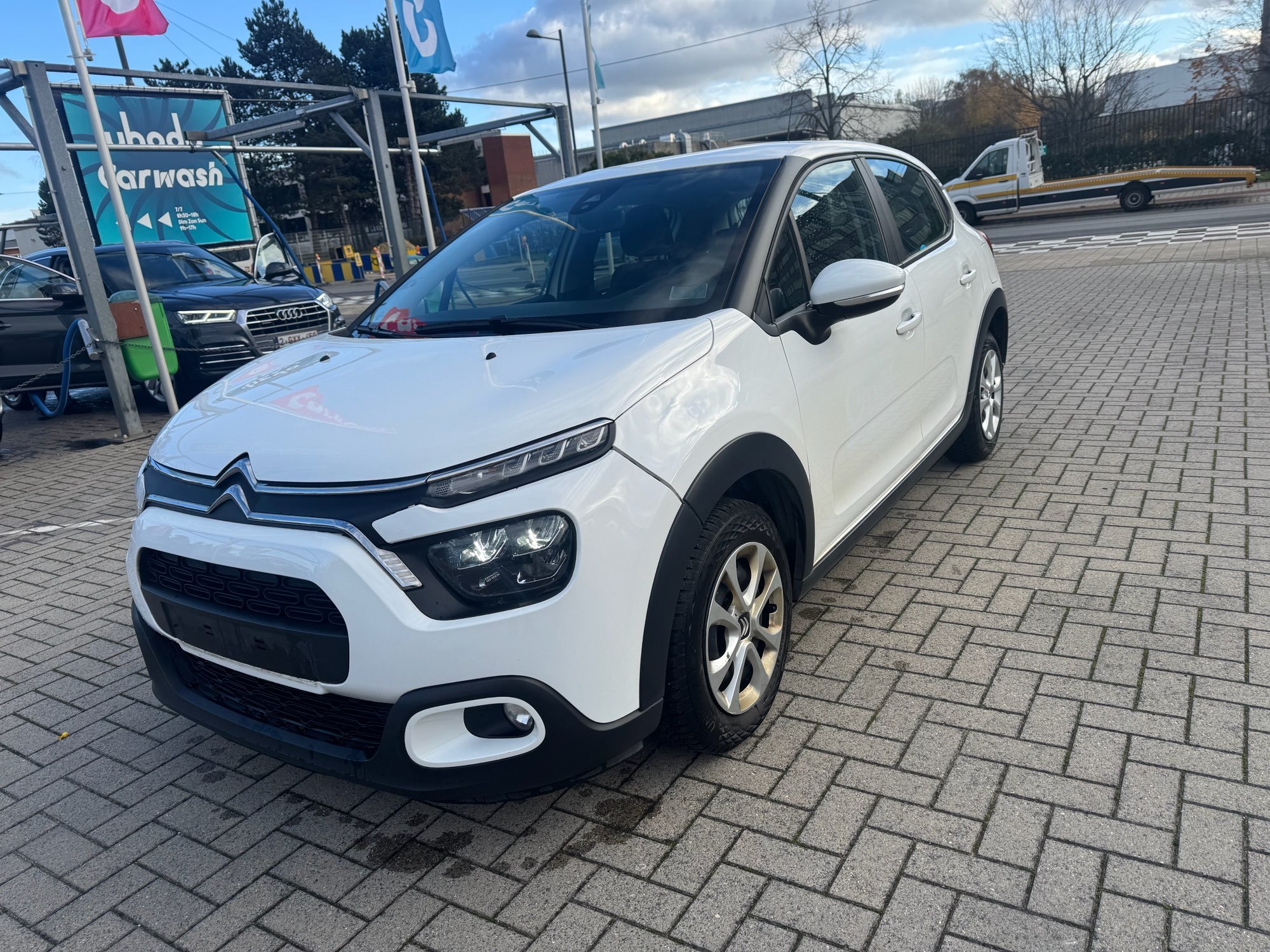 Citroën C3 1.2i You - Petrol - Manual - 83 hp - 123.403 km