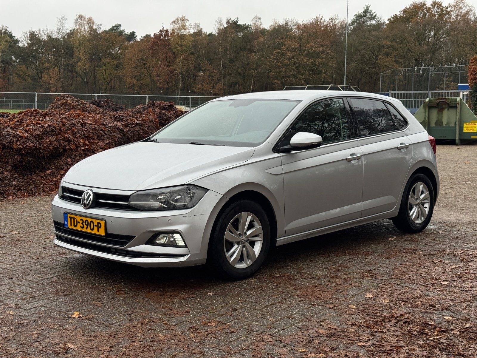 Volkswagen Polo 1.0 TSI Highline - Petrol - Manual - 95 hp - 238.677 km