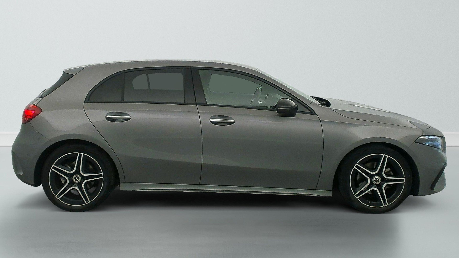 2023 Mercedes-Benz A   