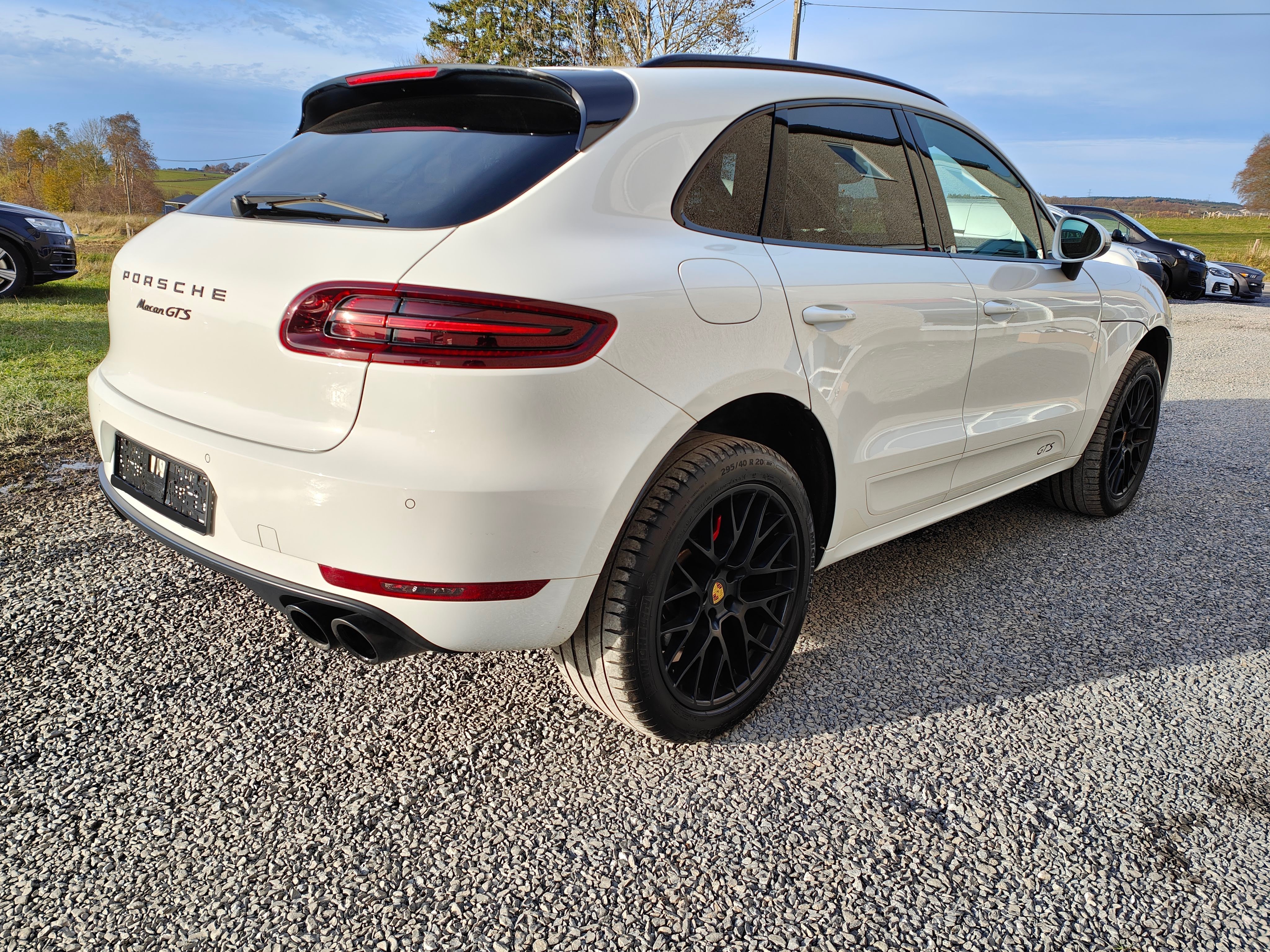 2018 Porsche Macan   