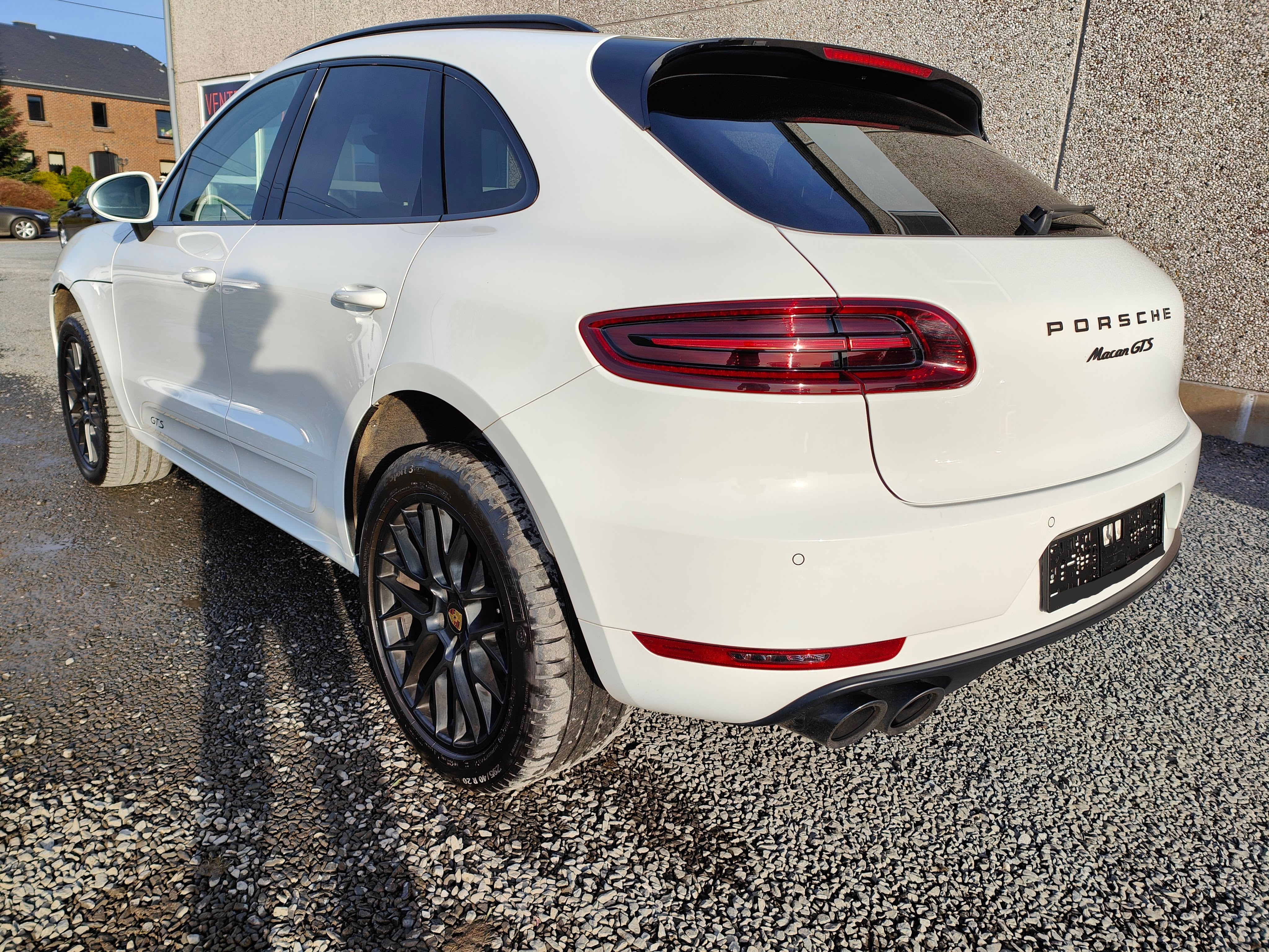 2018 Porsche Macan   