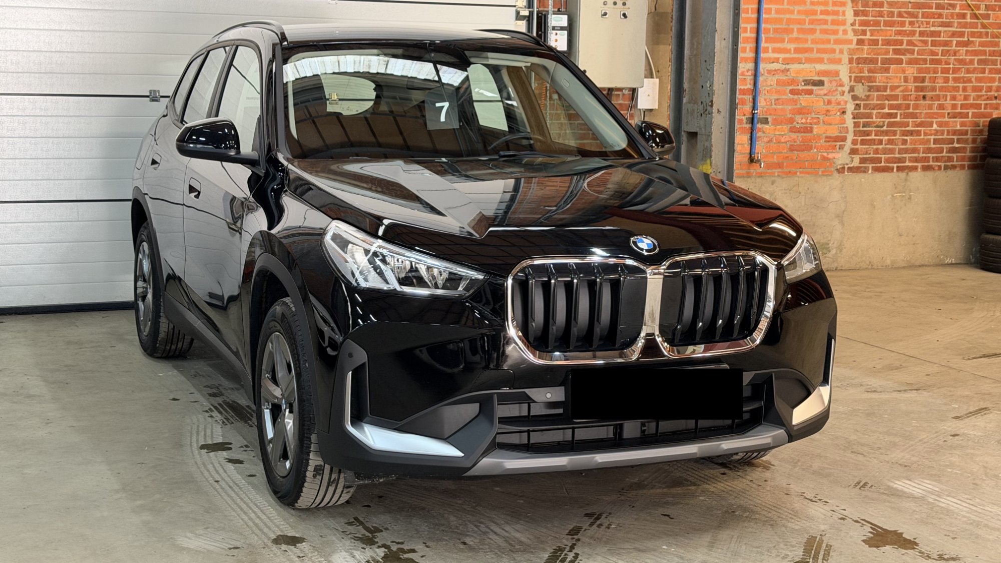 2023 BMW X1   