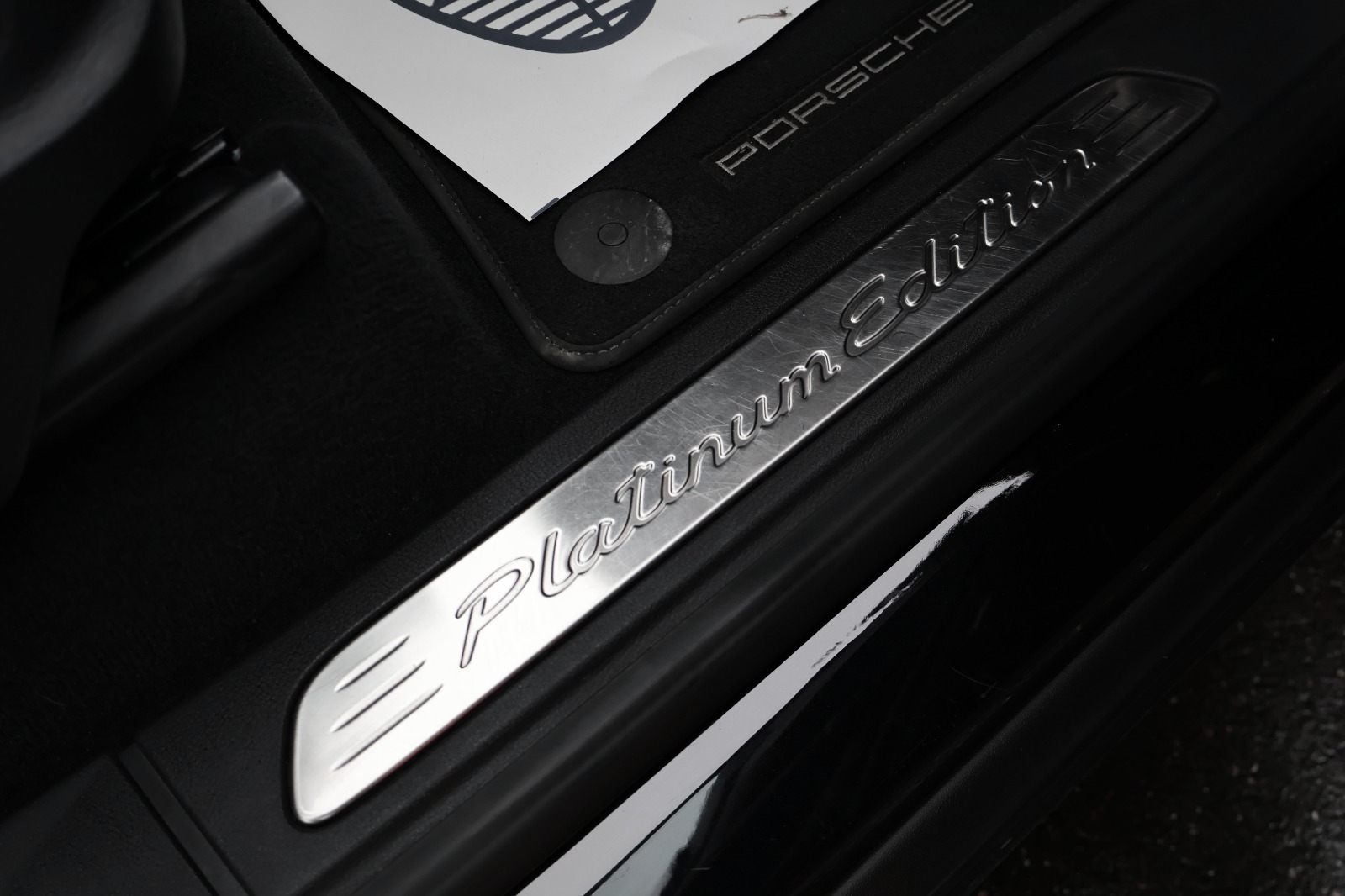 2017 Porsche Cayenne   AWD