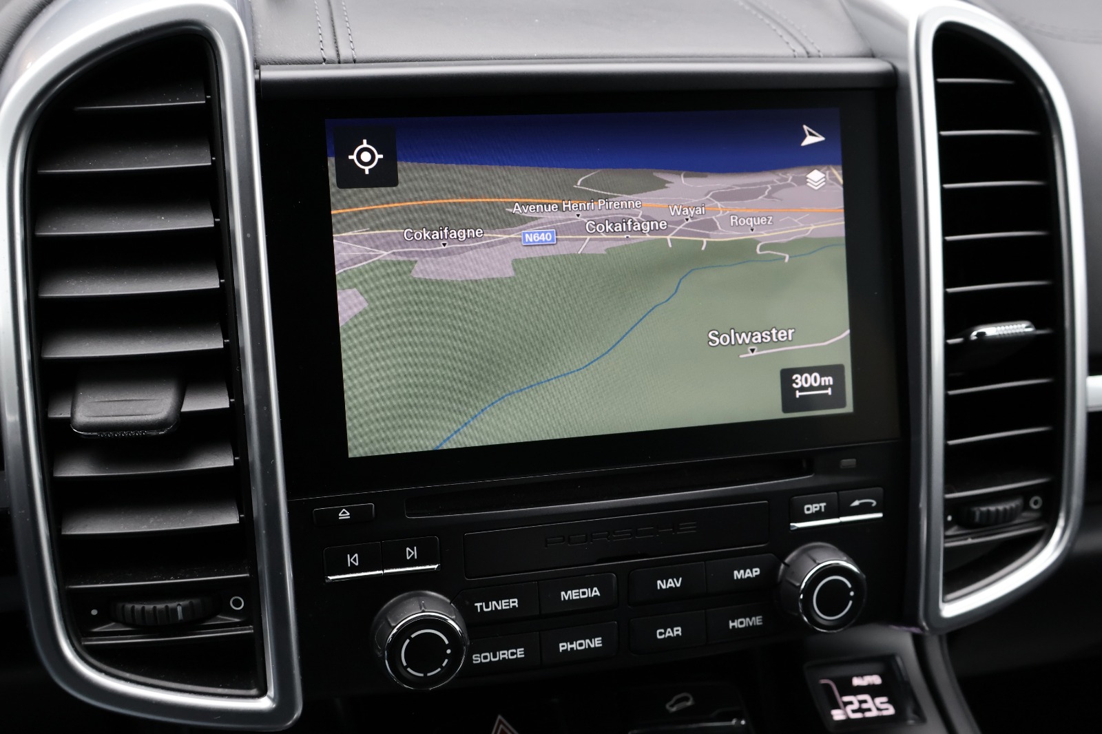 2017 Porsche Cayenne   AWD