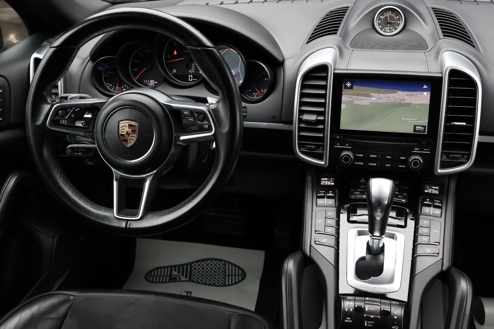 2017 Porsche Cayenne   AWD