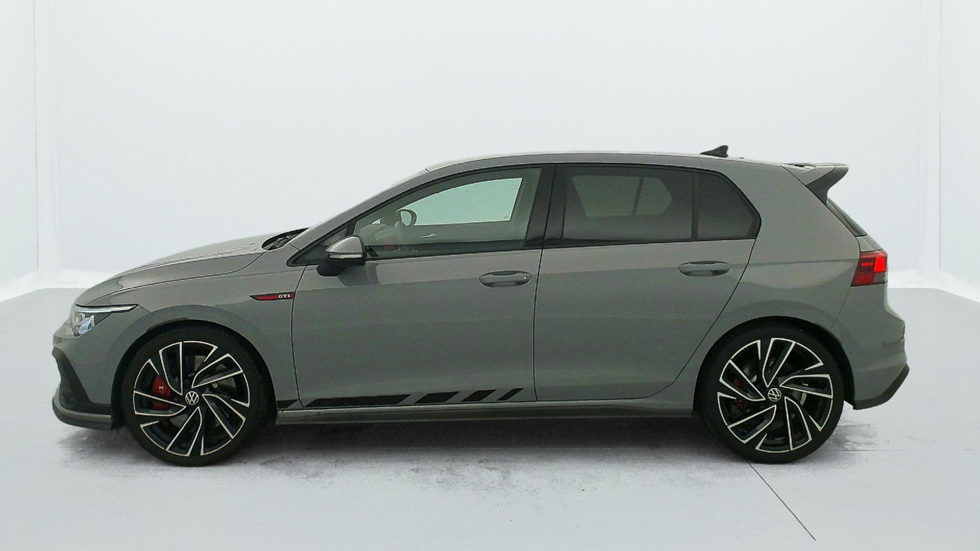 2022 Volkswagen Golf   