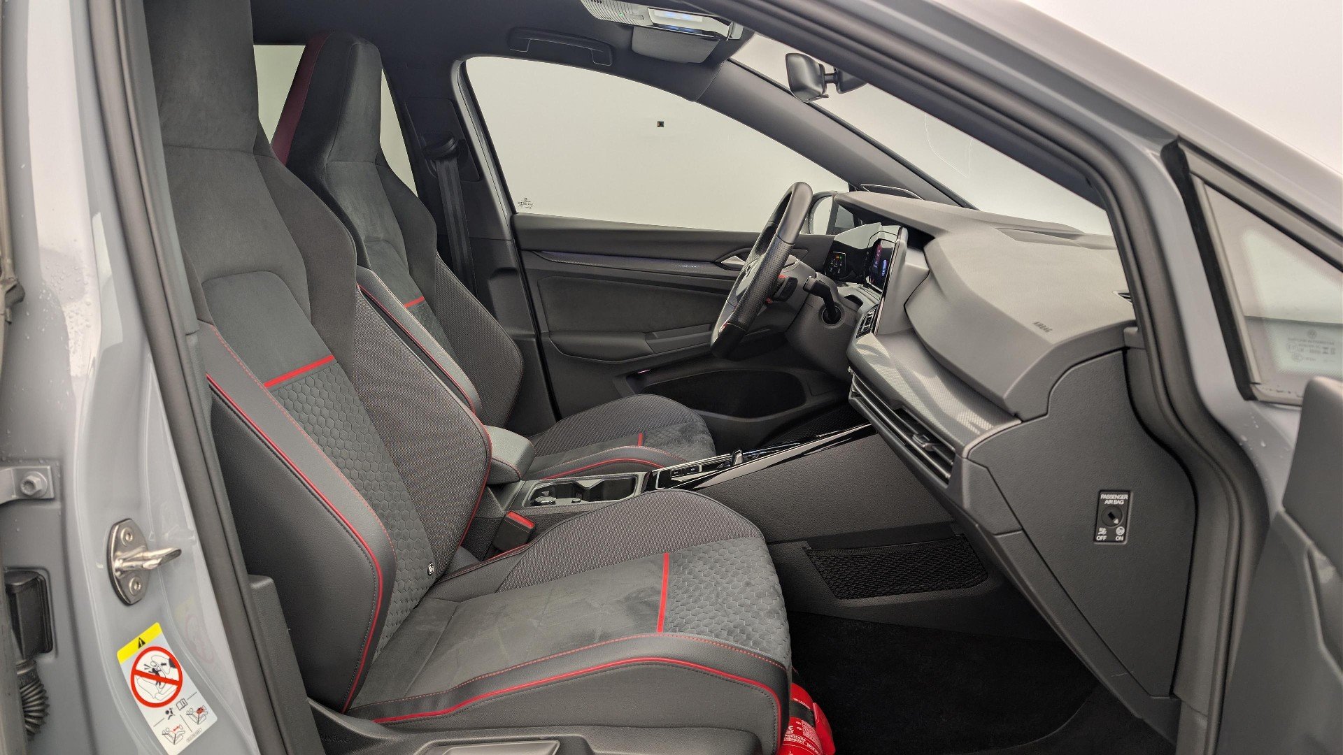 2022 Volkswagen Golf   