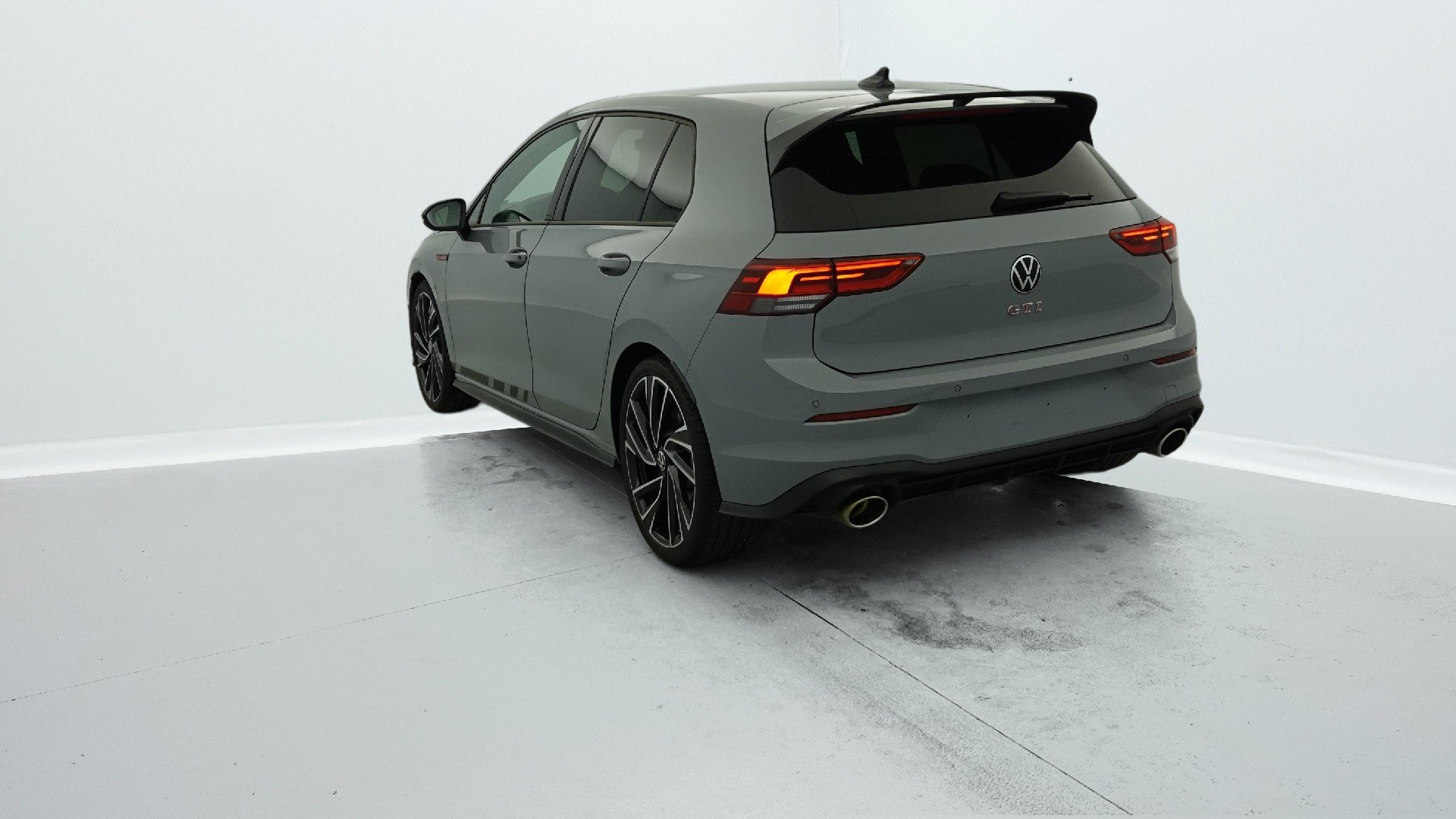 2022 Volkswagen Golf   