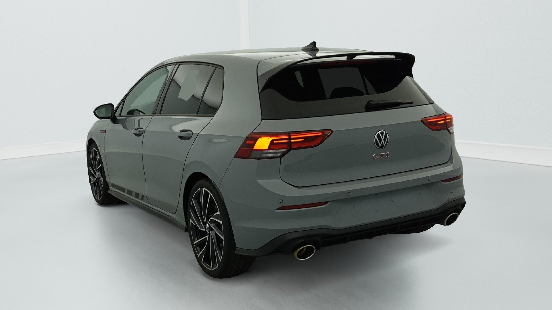 2022 Volkswagen Golf   