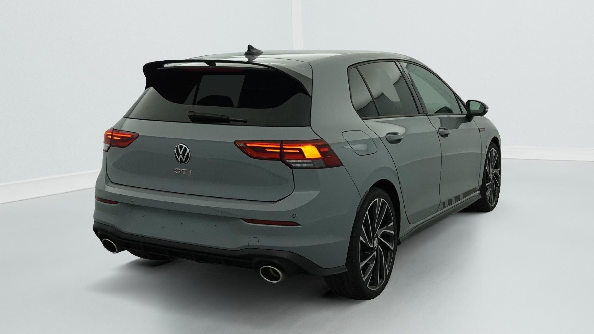 2022 Volkswagen Golf   