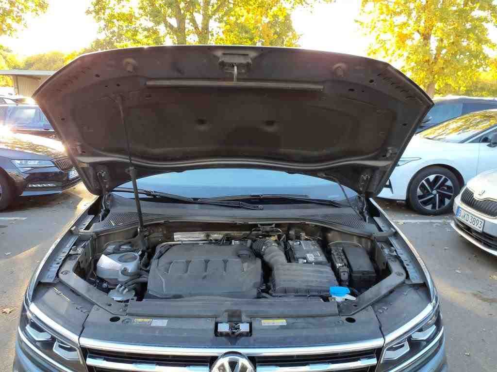 2017 Volkswagen Tiguan   AWD
