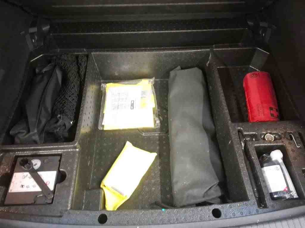 2017 Volkswagen Tiguan   AWD