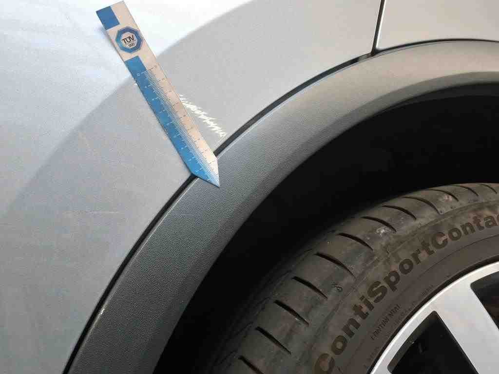 2017 Volkswagen Tiguan   AWD