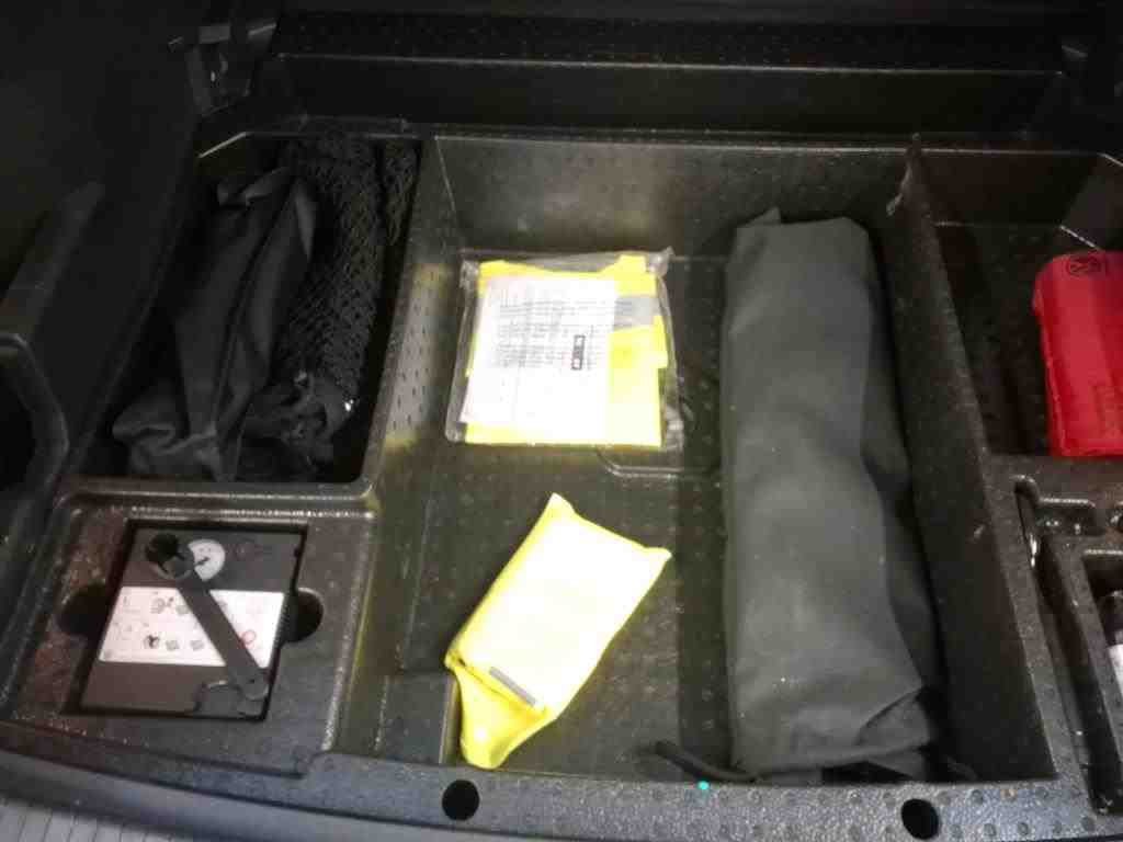 2017 Volkswagen Tiguan   AWD