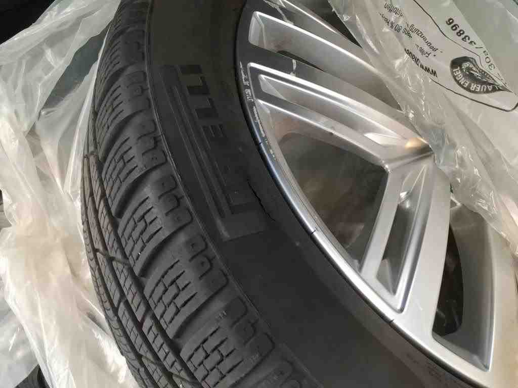 2017 Volkswagen Tiguan   AWD