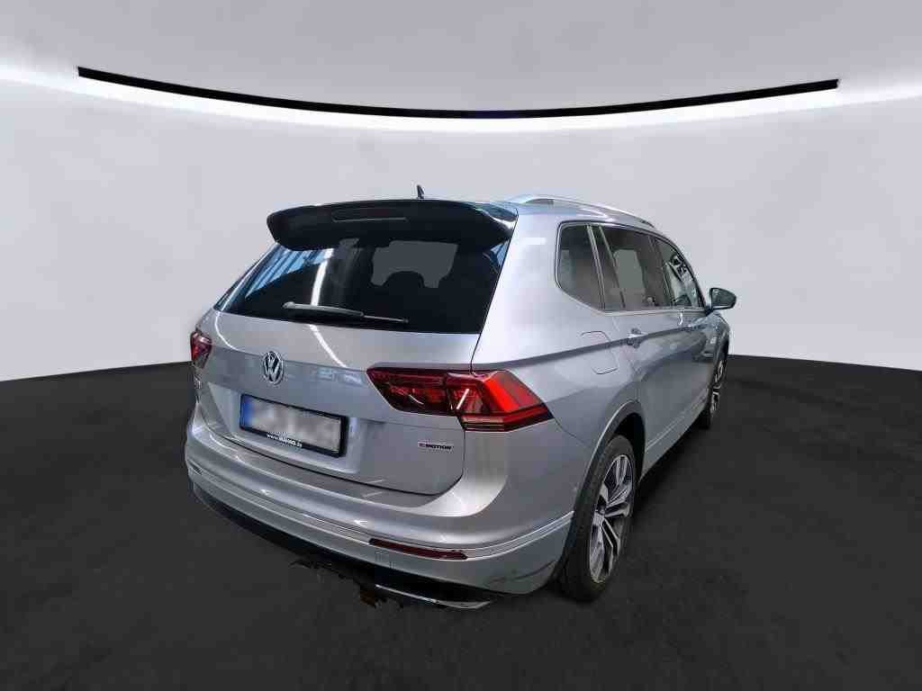 2017 Volkswagen Tiguan   AWD