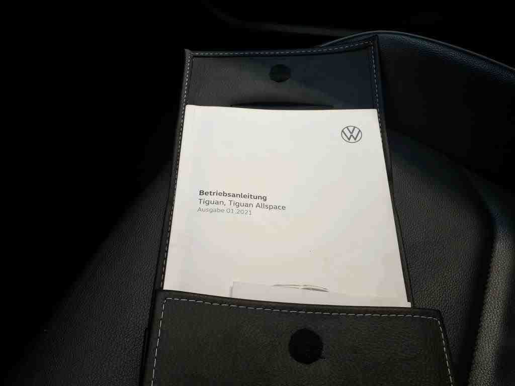 2017 Volkswagen Tiguan   AWD