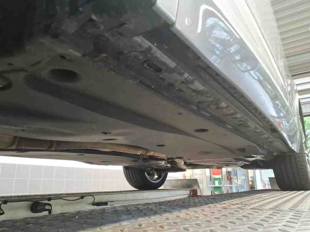 2017 Volkswagen Tiguan   AWD