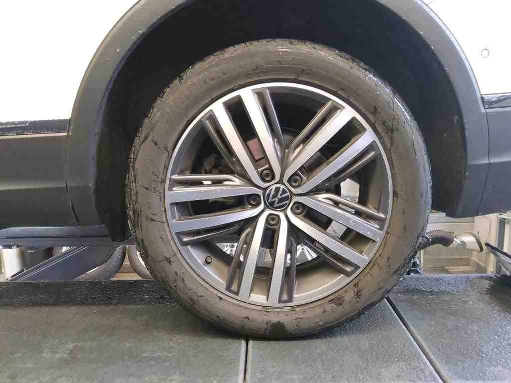 2021 Volkswagen Tiguan   AWD