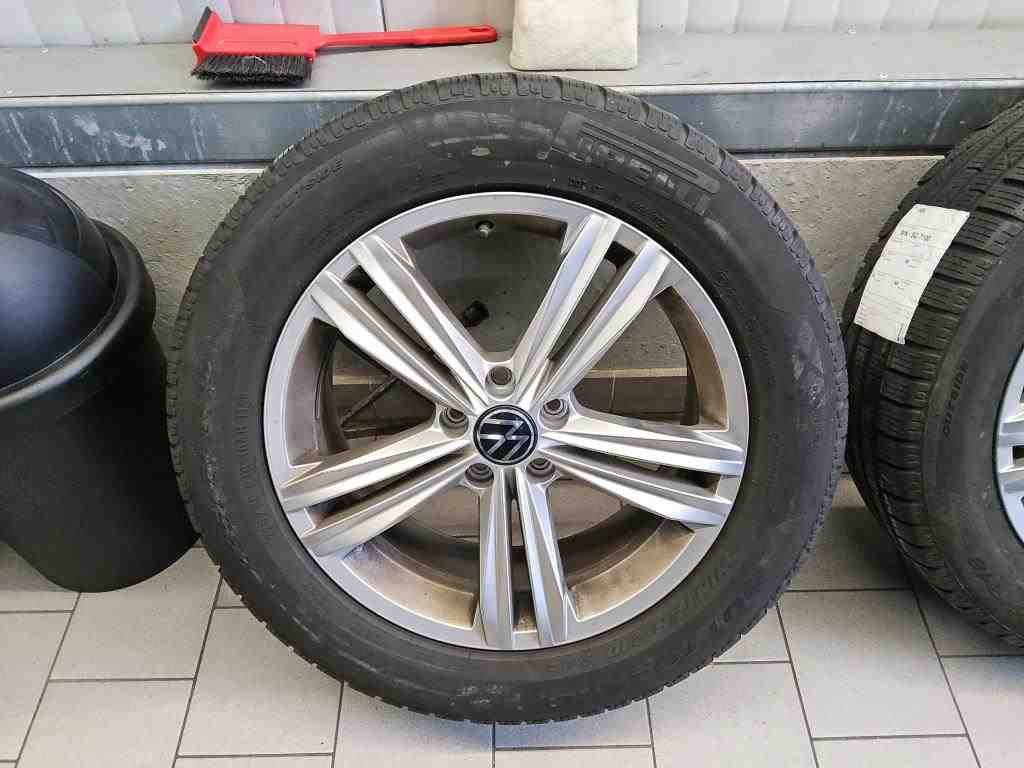 2021 Volkswagen Tiguan   AWD