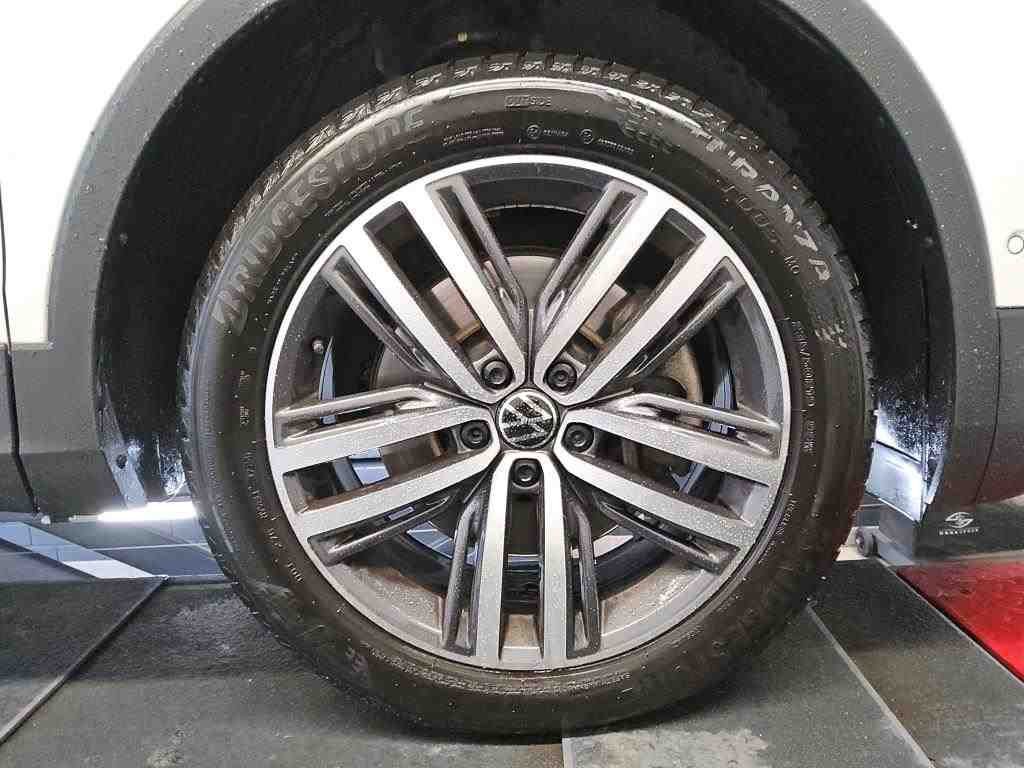 2021 Volkswagen Tiguan   AWD