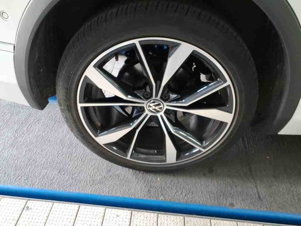 2021 Volkswagen Tiguan   AWD