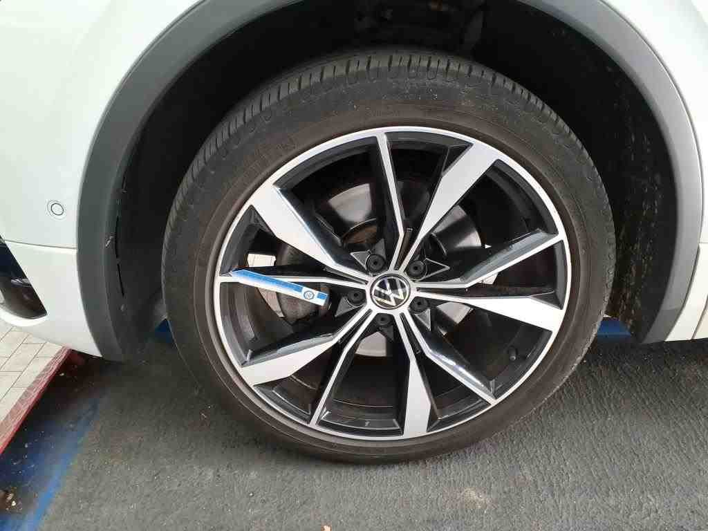 2021 Volkswagen Tiguan   AWD