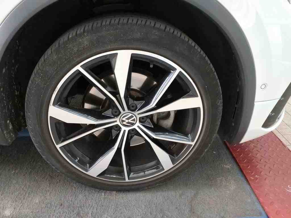 2021 Volkswagen Tiguan   AWD