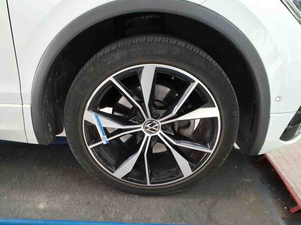 2021 Volkswagen Tiguan   AWD