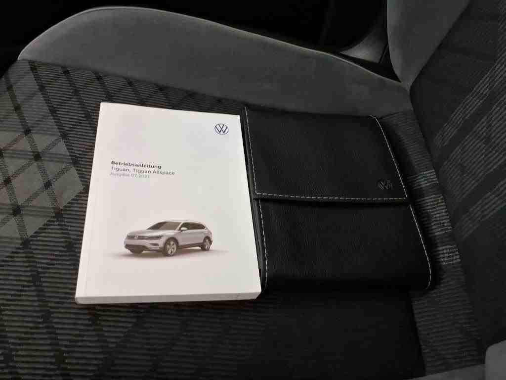 2021 Volkswagen Tiguan   AWD