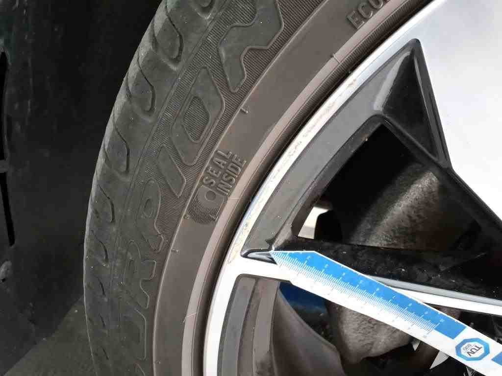 2021 Volkswagen Tiguan   AWD