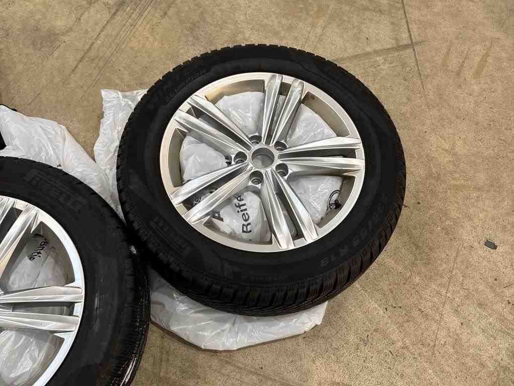 2020 Volkswagen Tiguan   AWD