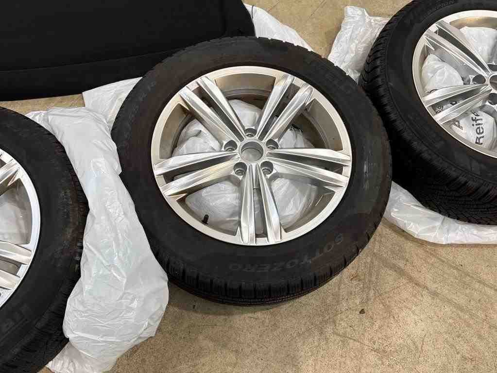 2020 Volkswagen Tiguan   AWD