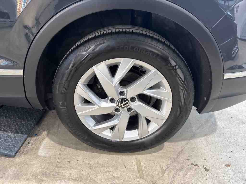 2020 Volkswagen Tiguan   AWD