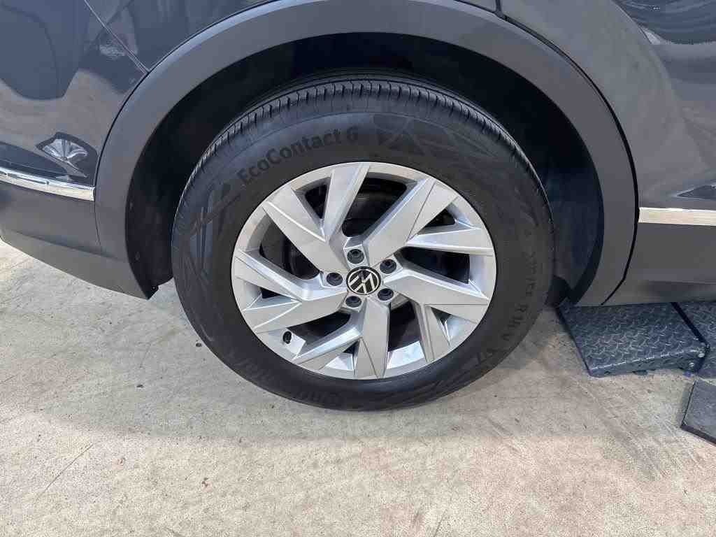 2020 Volkswagen Tiguan   AWD