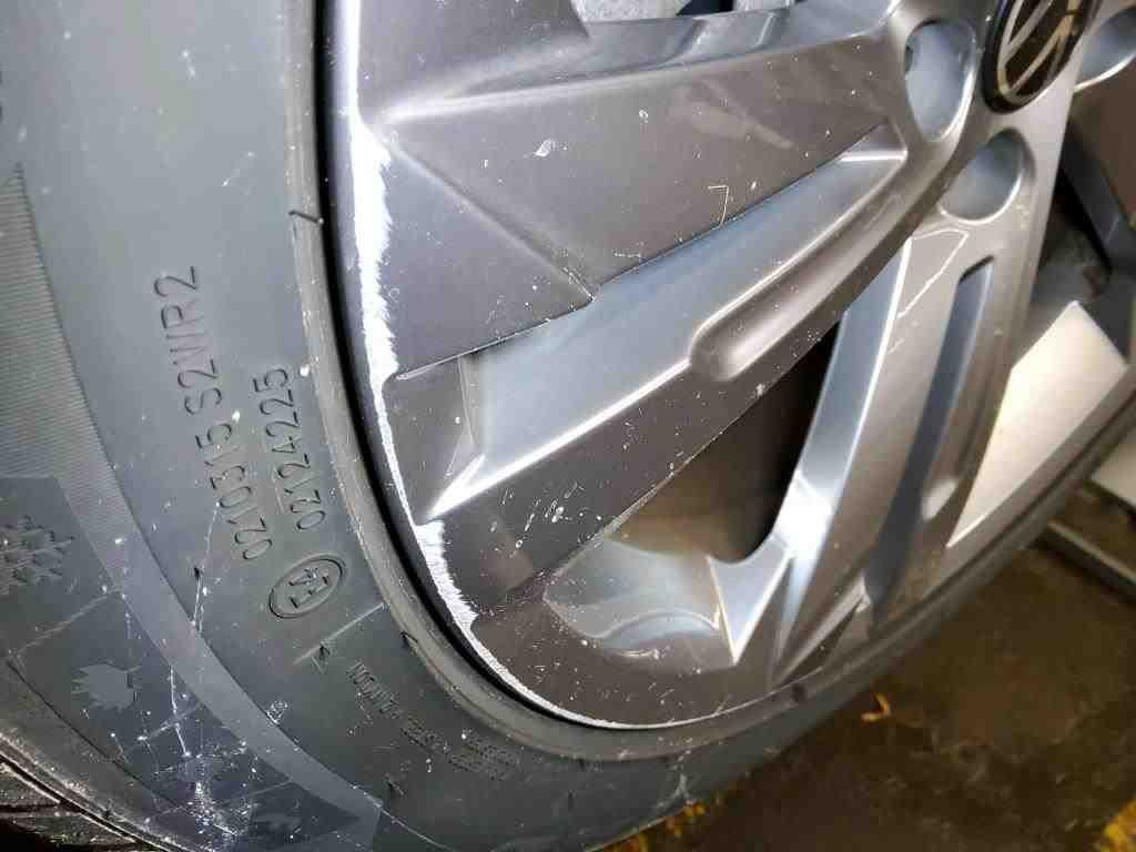 2020 Volkswagen Tiguan   AWD