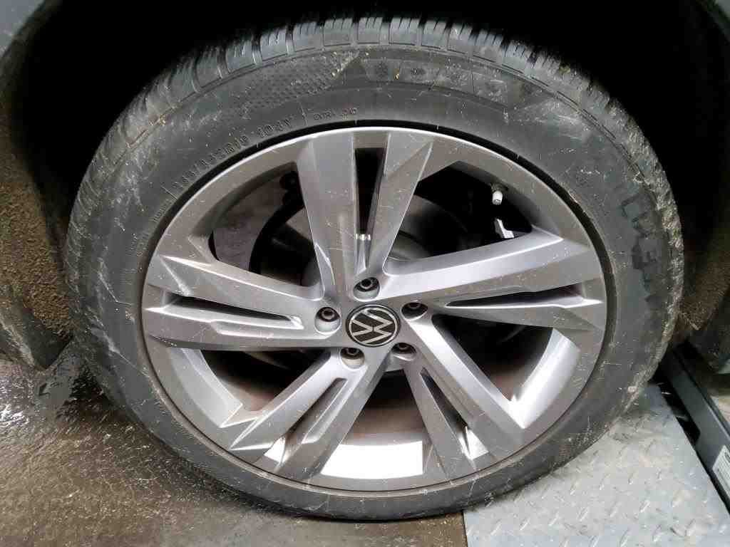 2020 Volkswagen Tiguan   AWD