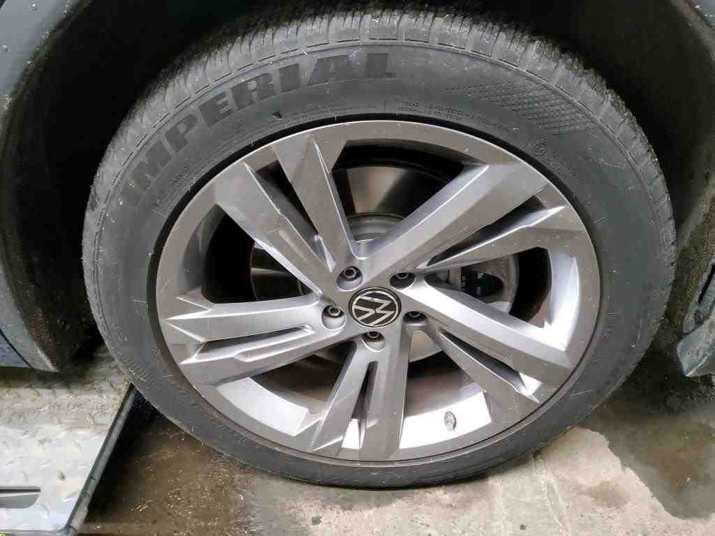 2020 Volkswagen Tiguan   AWD